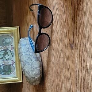 Coach Kylie Sunglasses with case